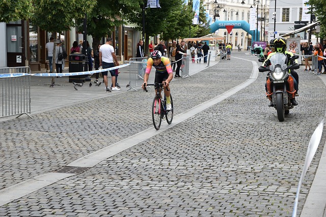 们深入探讨 们深入探讨